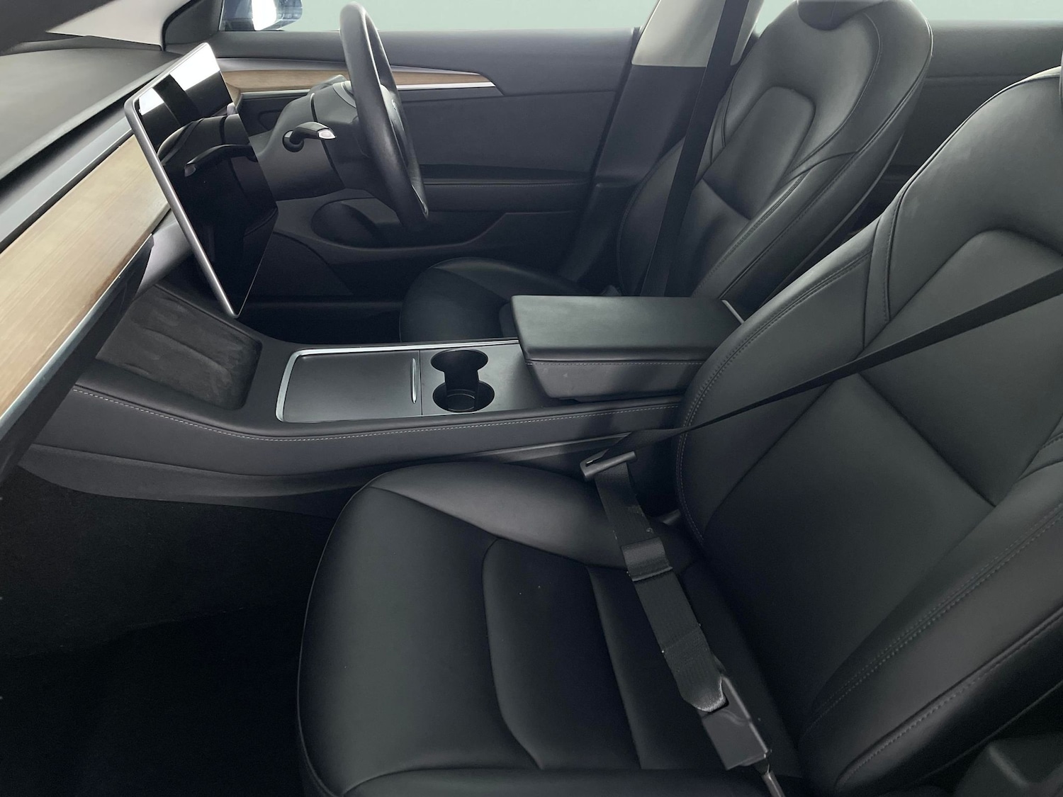 Used Tesla Model 3 2021 for sale - 77545604: Photo 4