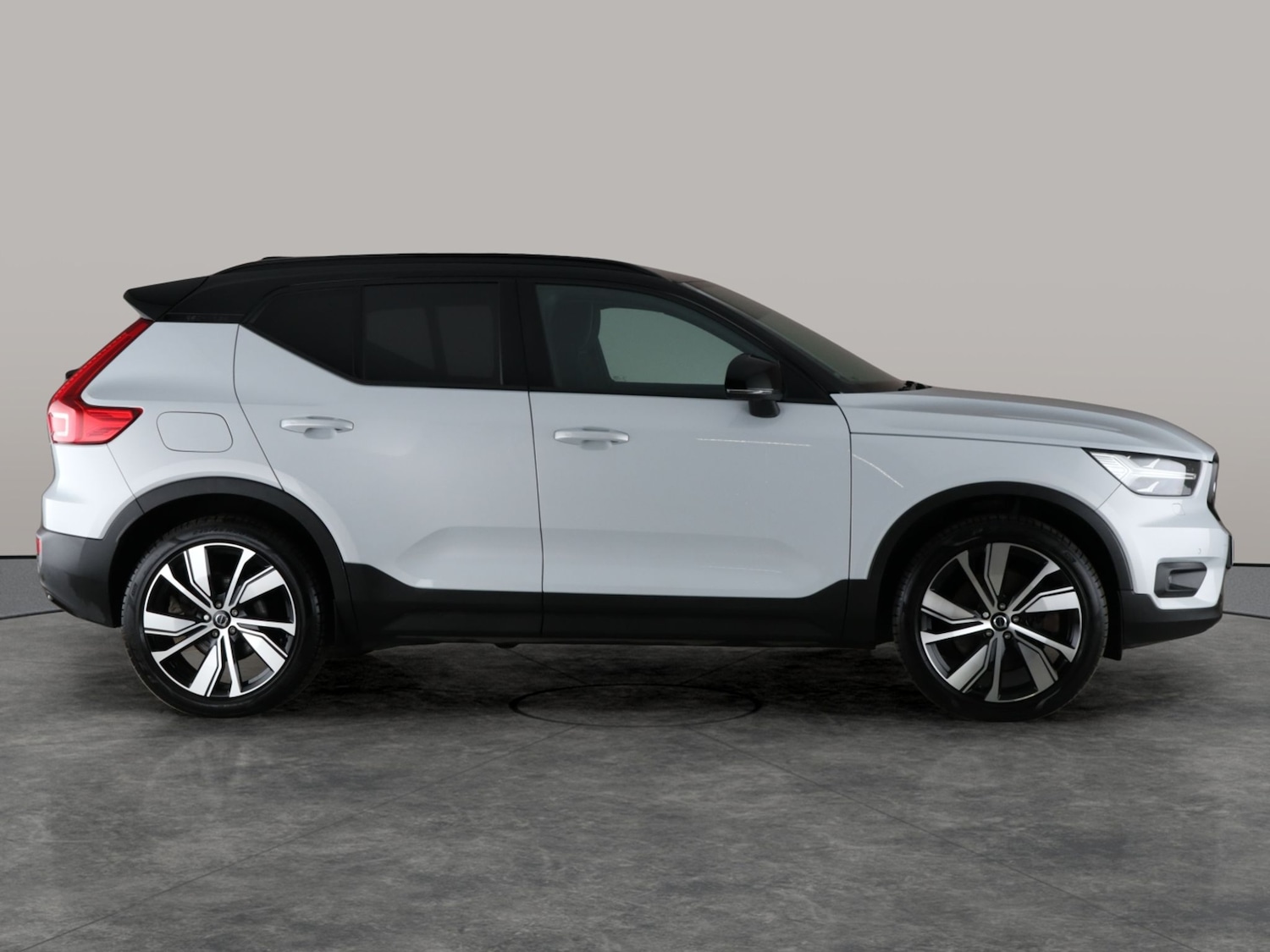 Used Volvo XC40 2022 for sale - 76554987: Photo 12