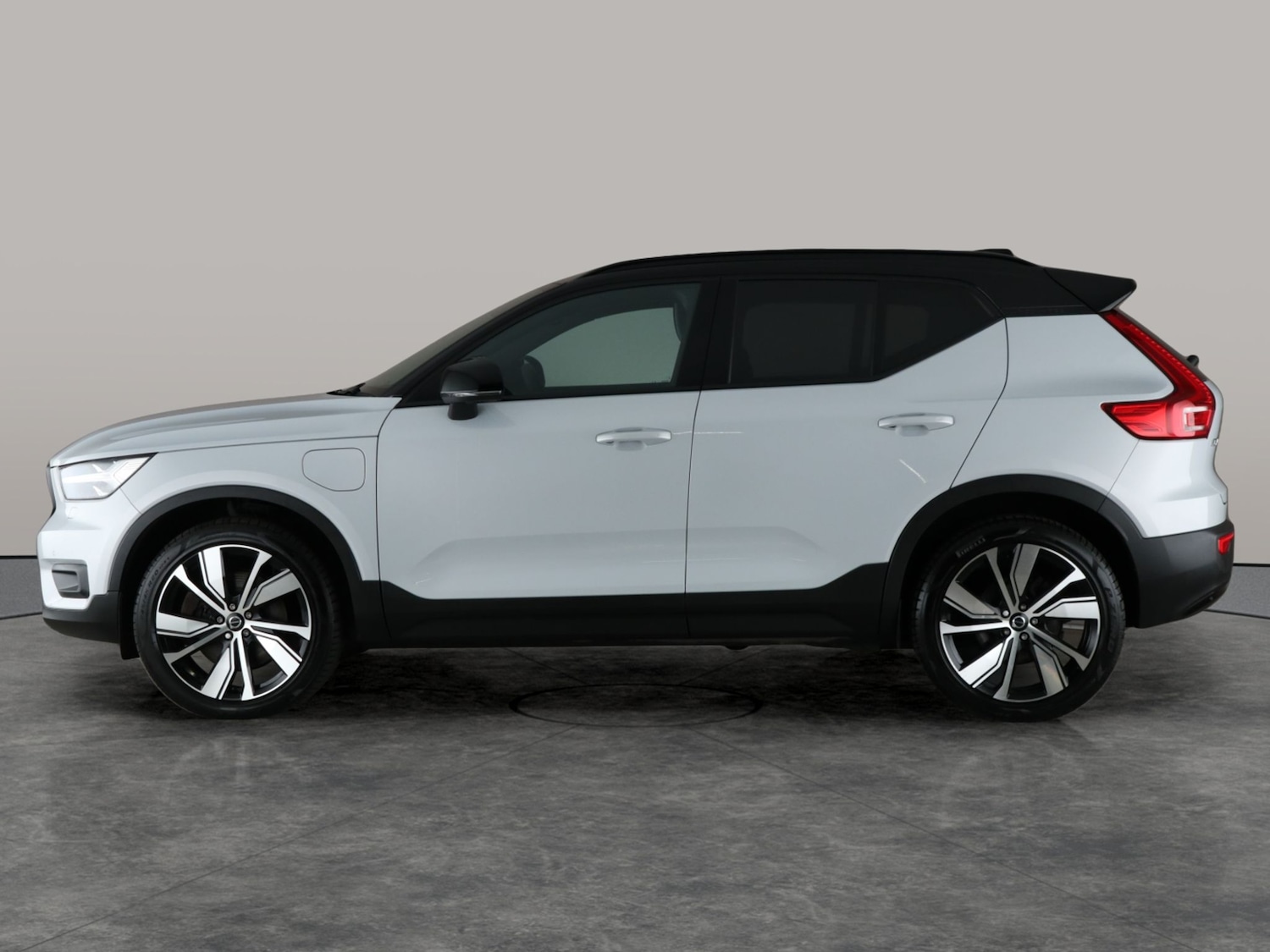 Used Volvo XC40 2022 for sale - 76554987: Photo 16