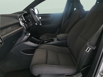 Used Volvo XC40 2022 for sale - 76980661: Photo