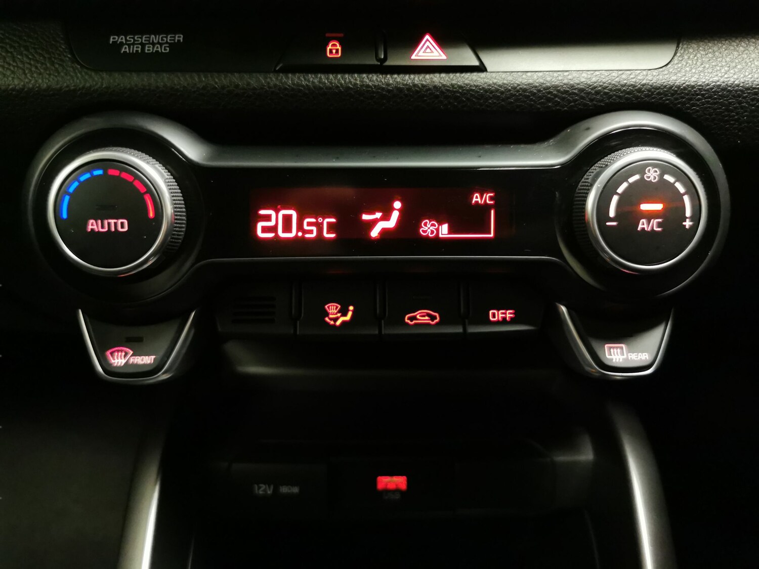 Used Kia Stonic 2023 for sale - 77911683: Photo 18