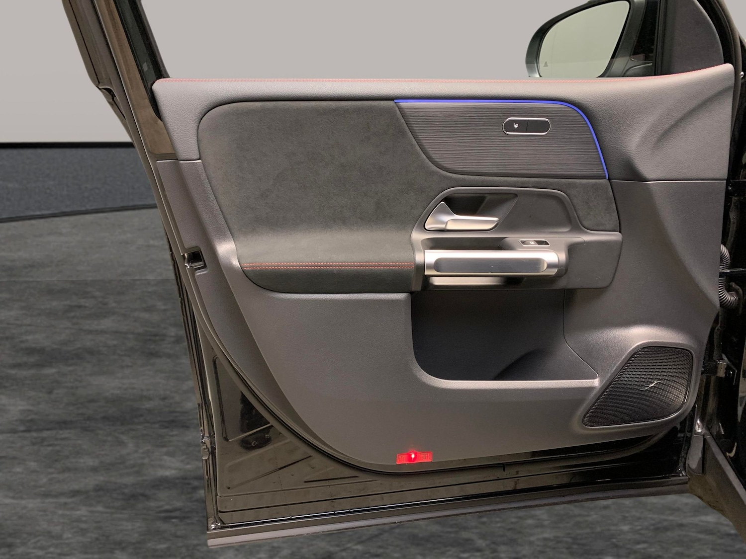 Used Mercedes-Benz EQB 2025 for sale - 76588940: Photo 24