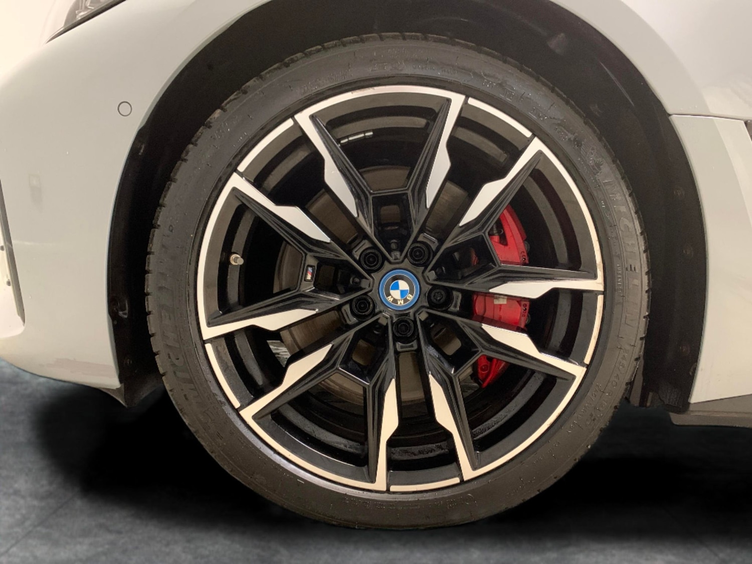 Used BMW i4 2022 for sale - 76339476: Photo 32