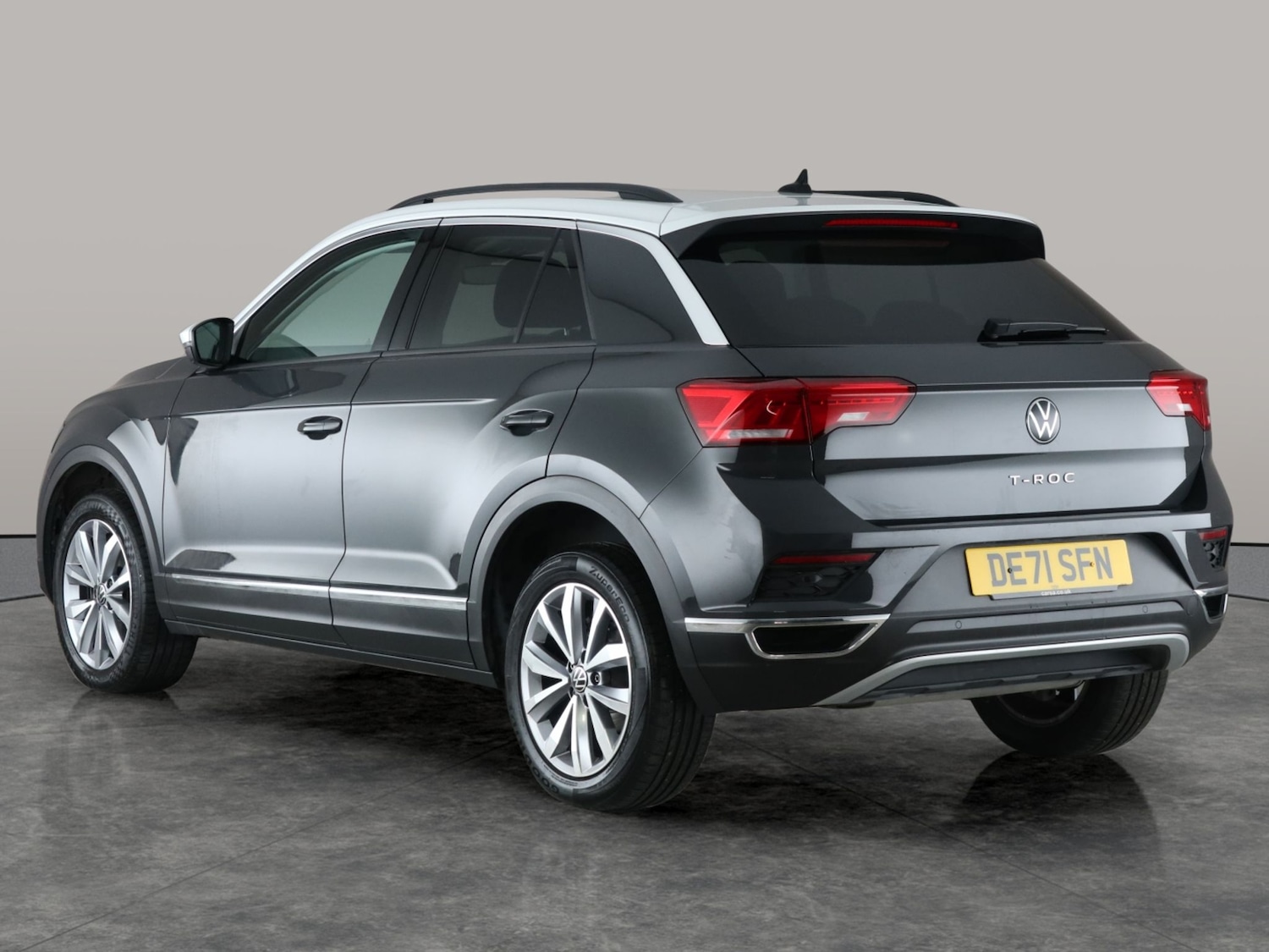 Used Volkswagen T-Roc 2021 for sale - 76452542: Photo 10