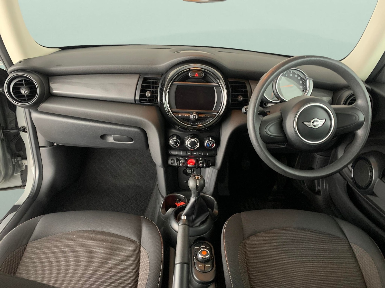 Used MINI Hatch 2018 for sale - 76526581: Photo 6