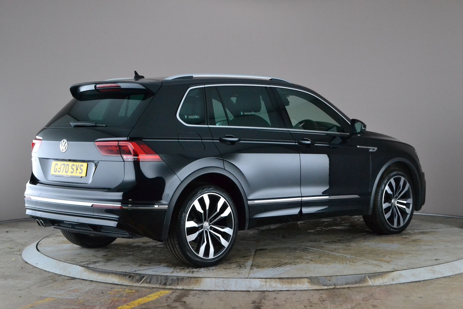 Used Volkswagen Tiguan 2020 for sale - 77679234: Photo 11