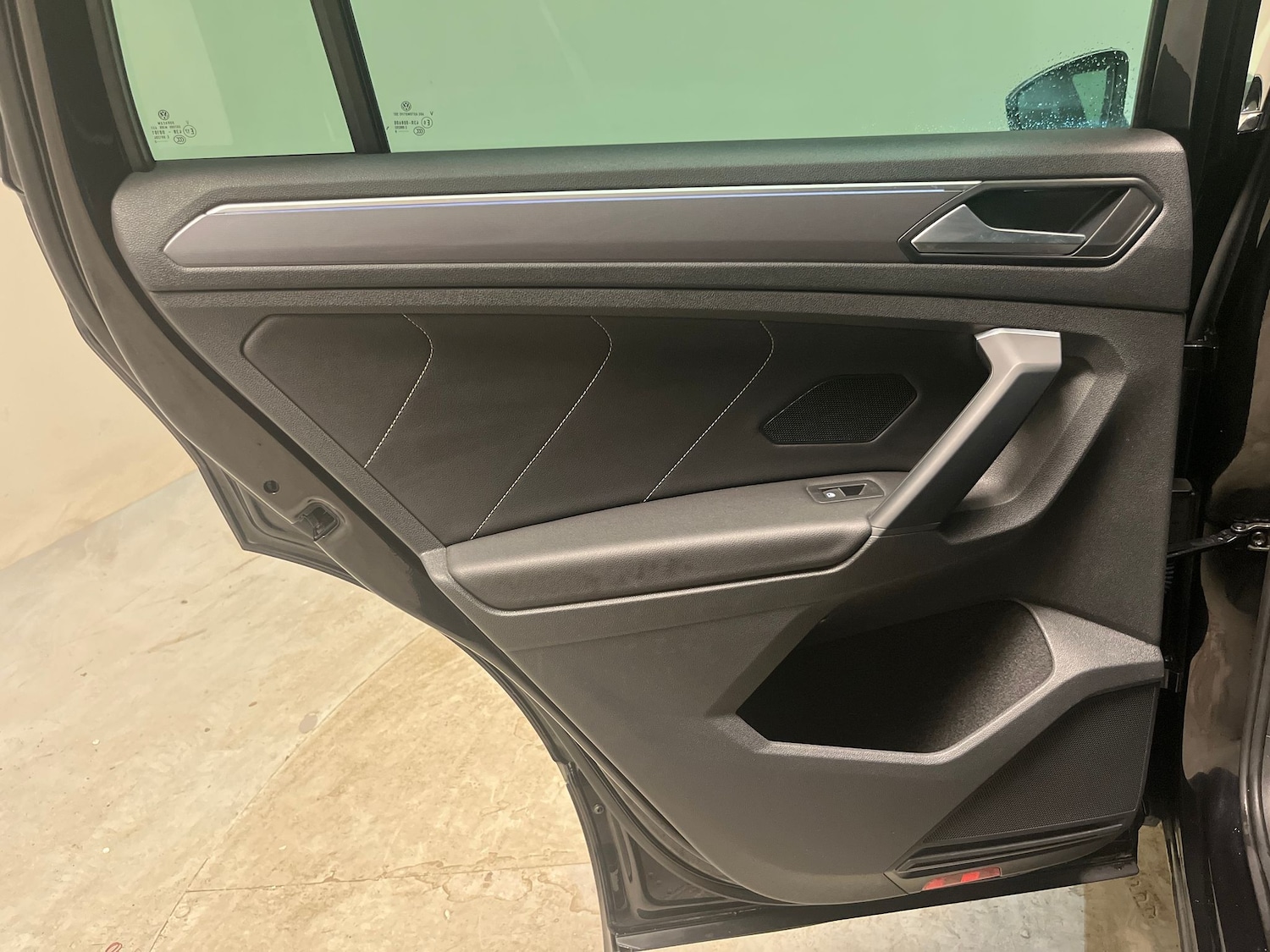 Used Volkswagen Tiguan 2020 for sale - 77679234: Photo 27