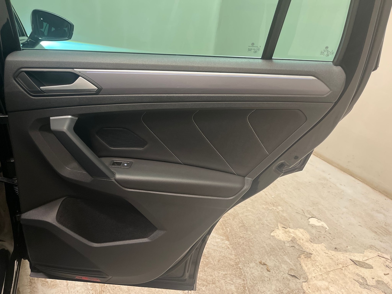 Used Volkswagen Tiguan 2020 for sale - 77679234: Photo 28