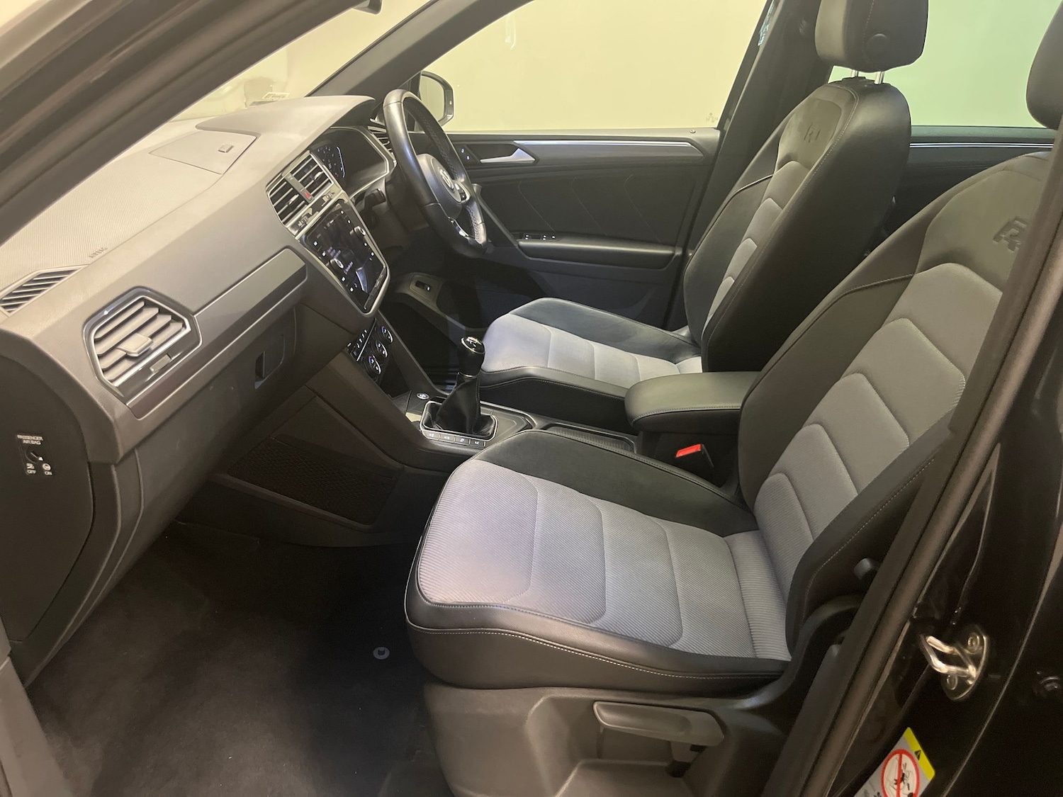 Used Volkswagen Tiguan 2020 for sale - 77679234: Photo 4