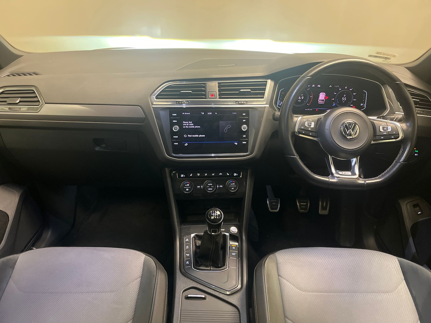 Used Volkswagen Tiguan 2020 for sale - 77679234: Photo 8