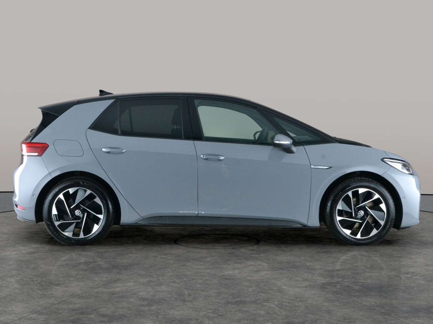 Used Volkswagen ID.3 2023 for sale - 77648521: Photo 8