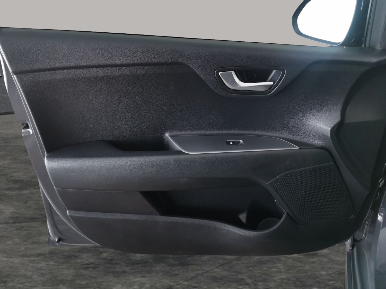 Used Kia Rio 2023 for sale - 77743305: Photo 28