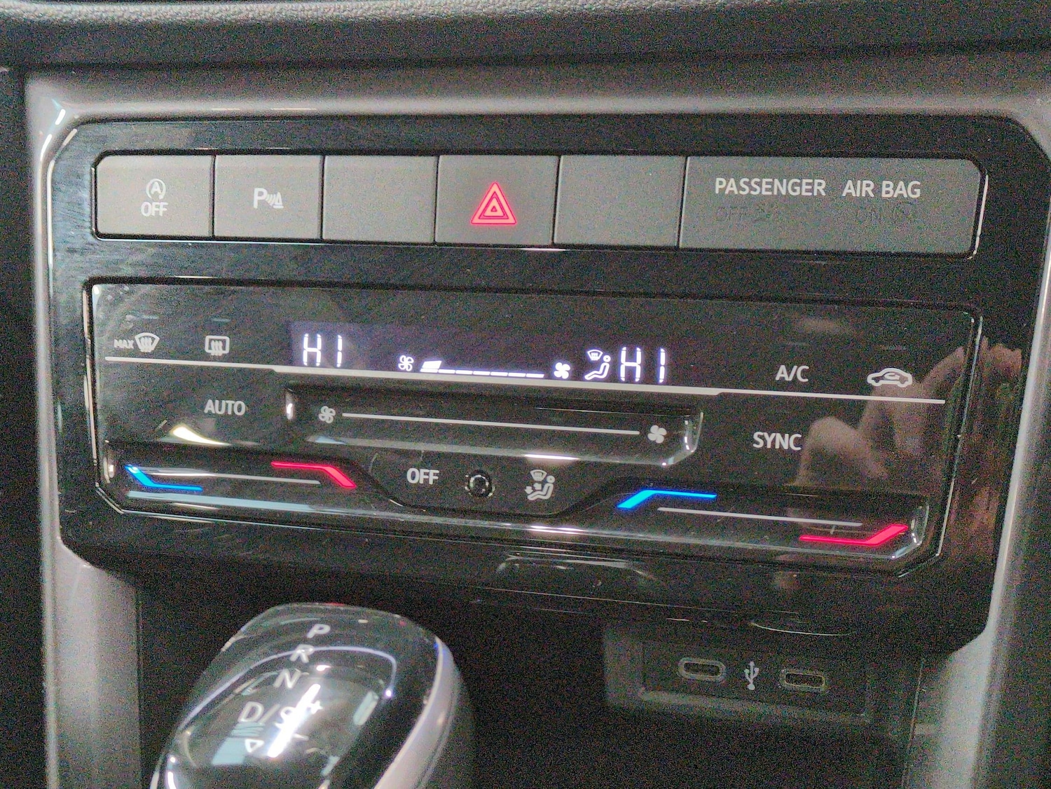 Used Volkswagen T-Cross 2023 for sale - 77225540: Photo 16