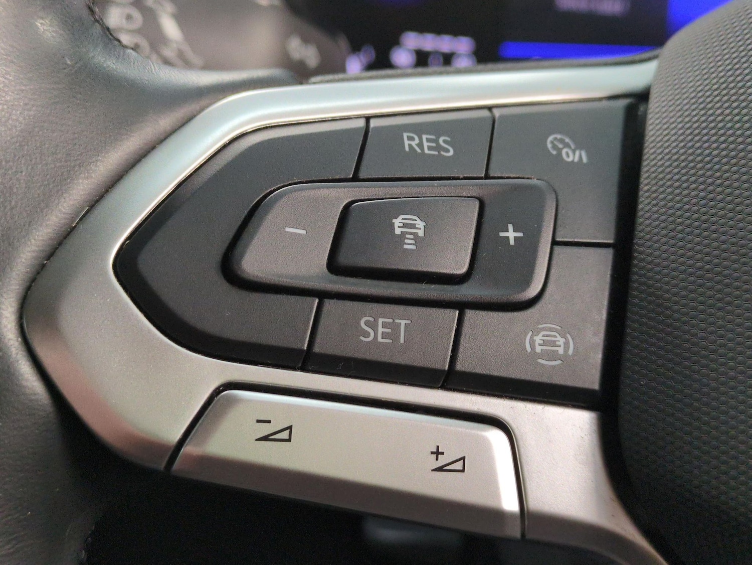 Used Volkswagen T-Cross 2023 for sale - 77225540: Photo 17