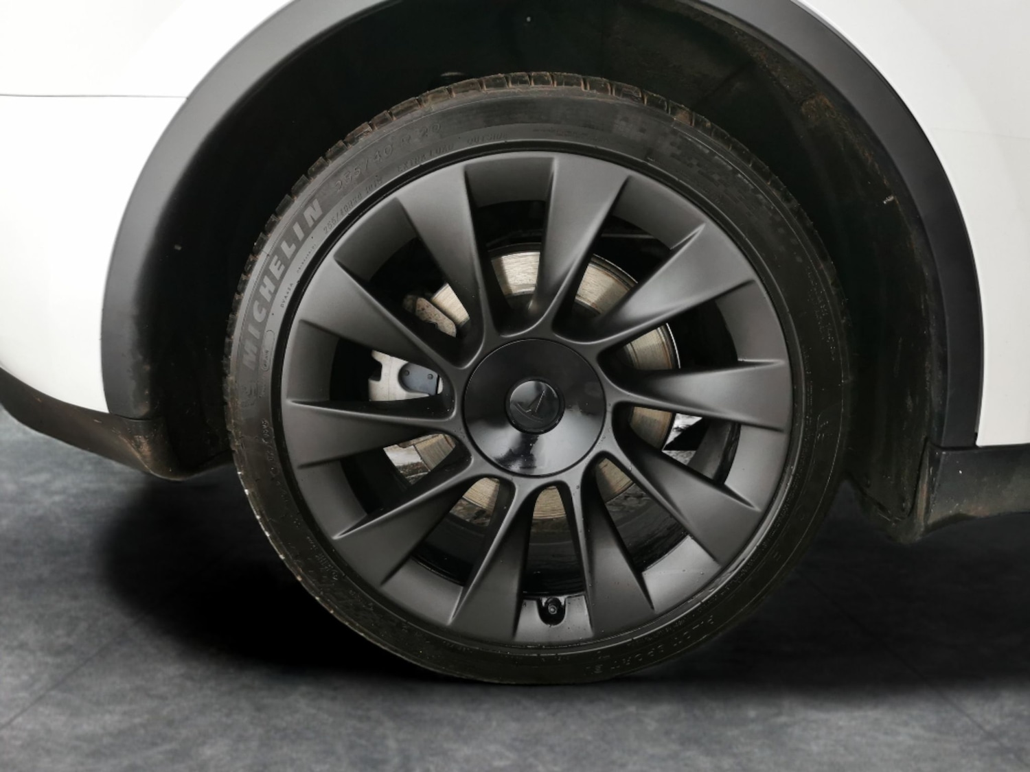 Used Tesla Model Y 2023 for sale - 77635682: Photo 27