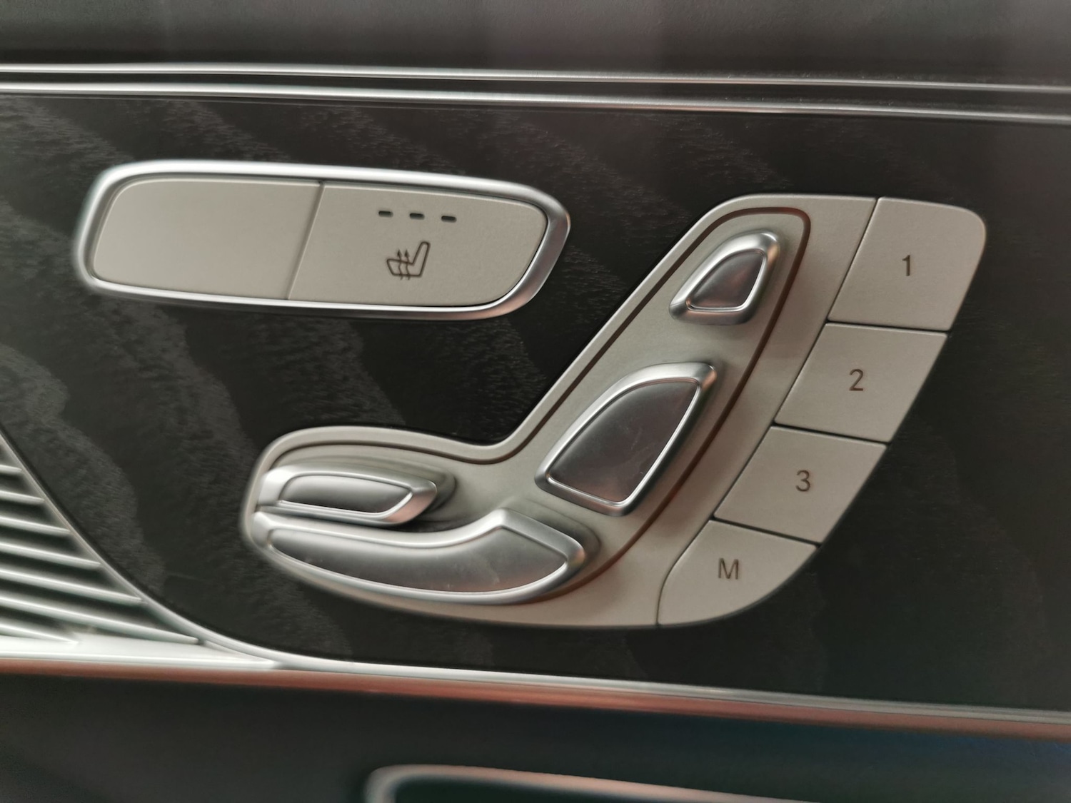 Used Mercedes-Benz EQC 2022 for sale - 76125636: Photo 24