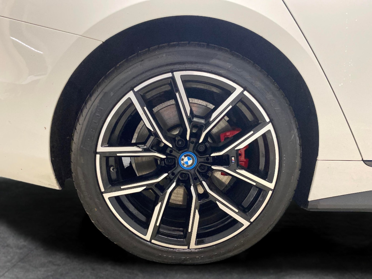 Used BMW i4 2023 for sale - 77795389: Photo 21