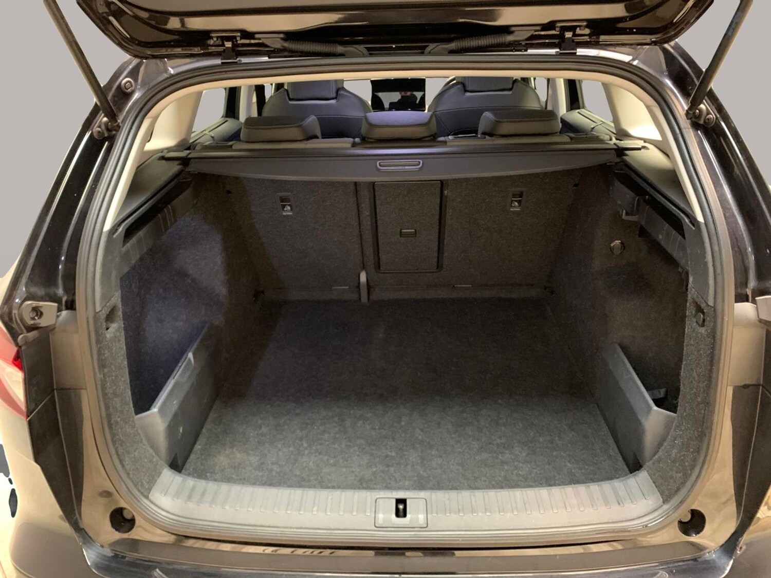 Used Skoda Enyaq 2021 for sale - 76943094: Photo 33