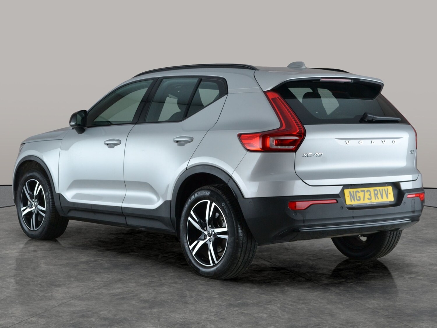 Used Volvo XC40 2024 for sale - 77354106: Photo 11
