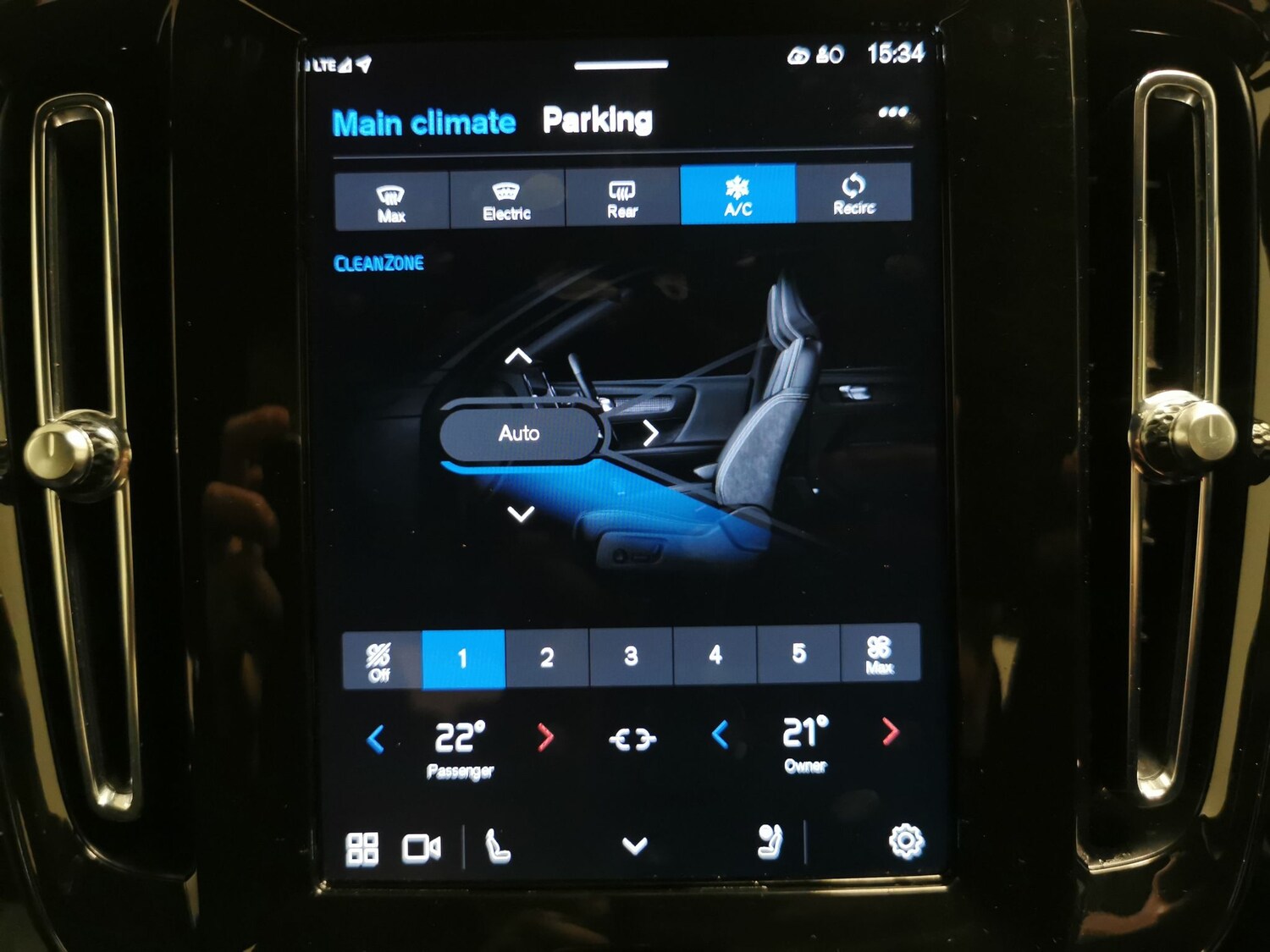 Used Volvo XC40 2024 for sale - 77354106: Photo 14