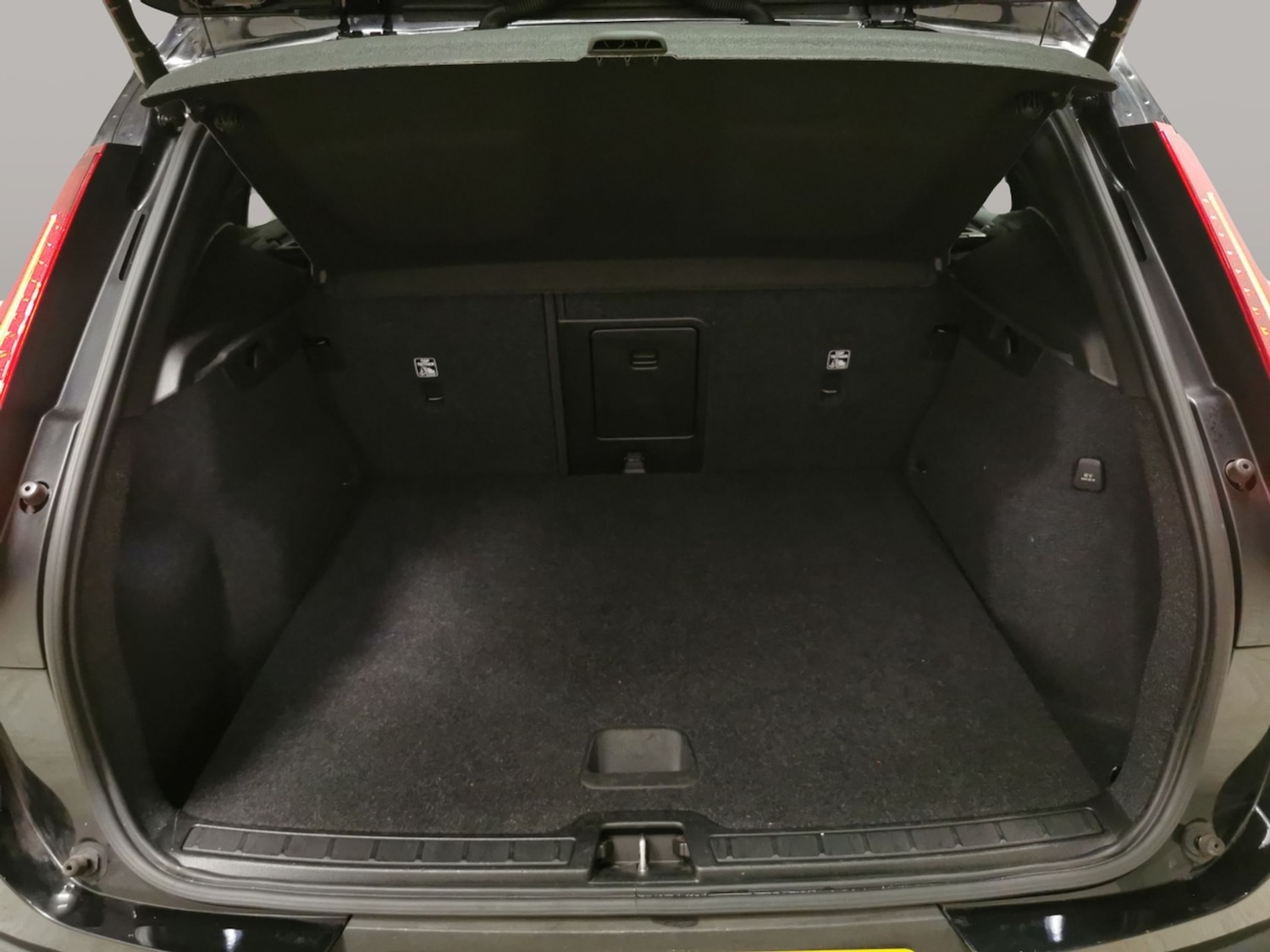 Used Volvo XC40 2022 for sale - 78218430: Photo 28