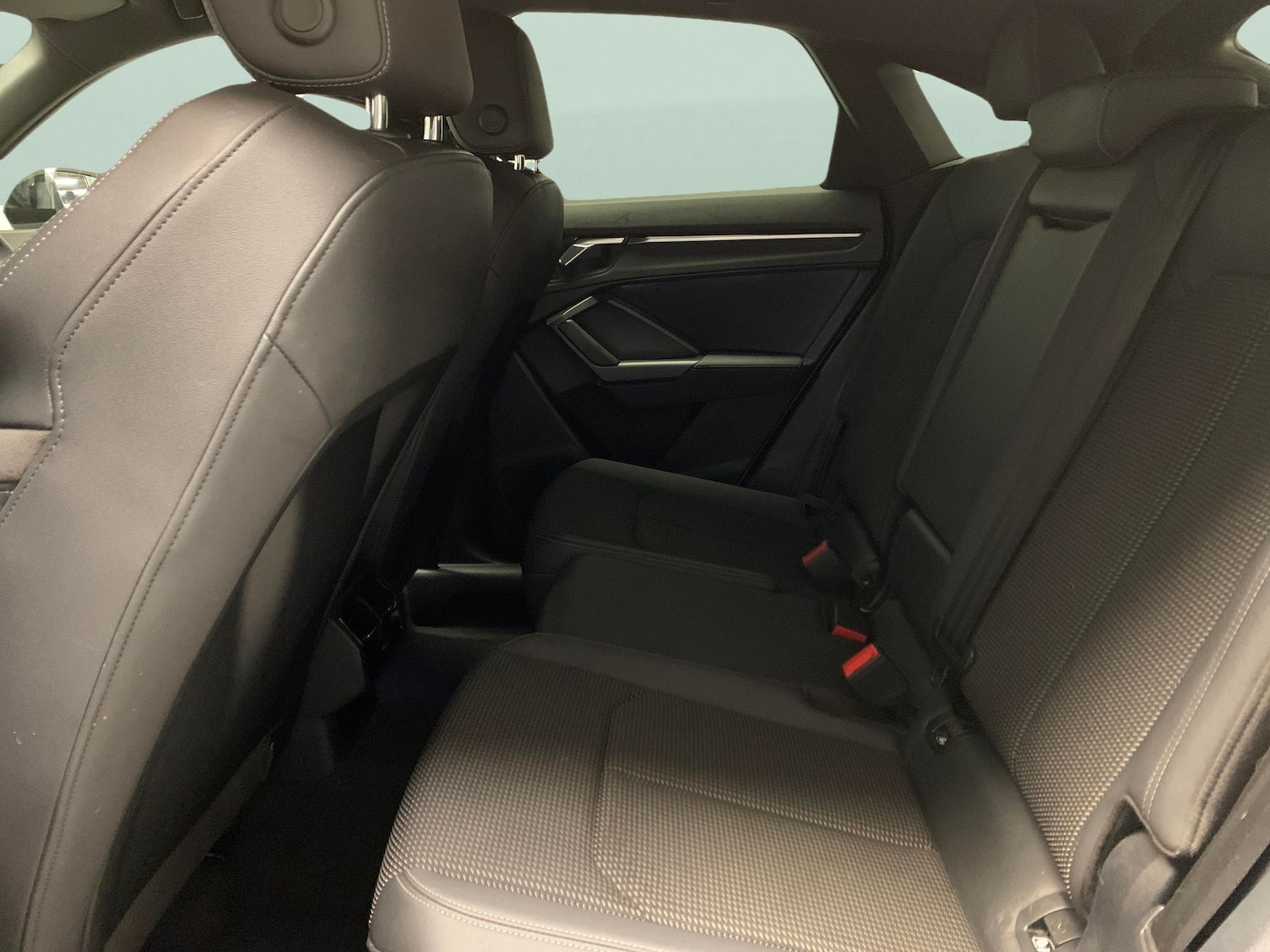 Used Audi Q3 2021 for sale - 76390392: Photo 32