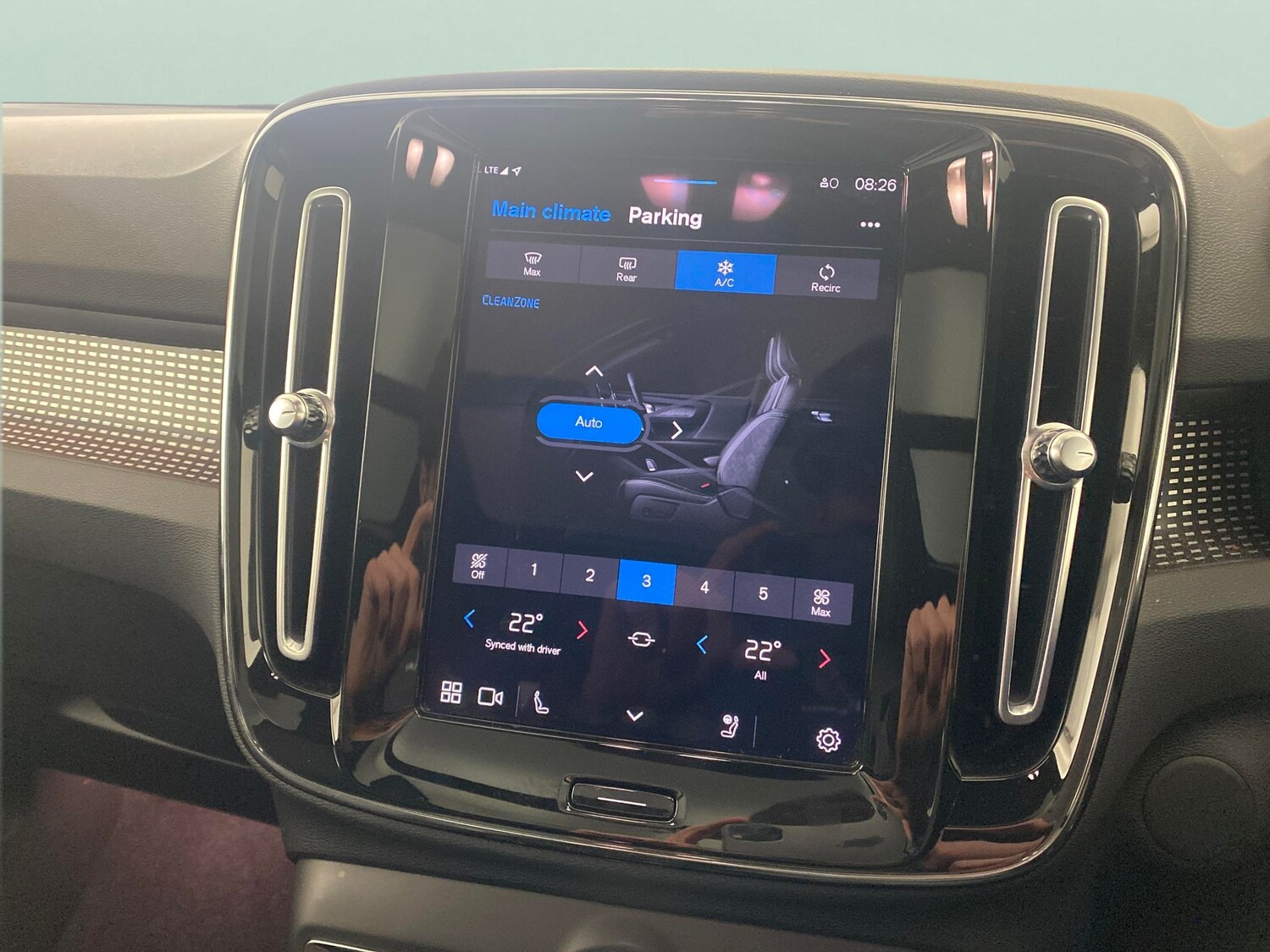 Used Volvo XC40 2021 for sale - 77350851: Photo 19