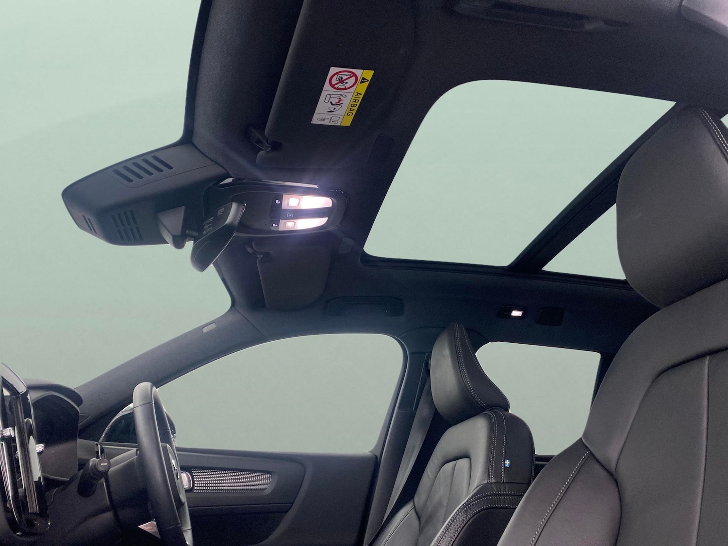 Used Volvo XC40 2021 for sale - 77350851: Photo 5