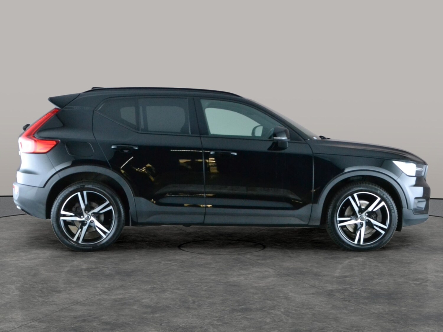 Used Volvo XC40 2020 for sale - 77653474: Photo 9