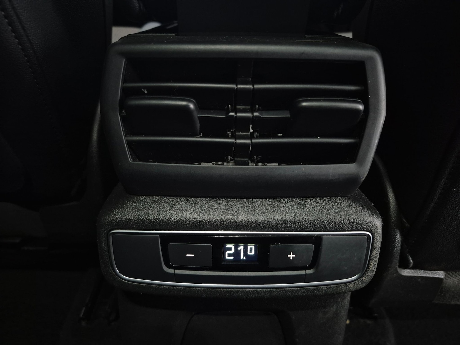 Used Audi Q4 e-tron 2023 for sale - 77627887: Photo 15