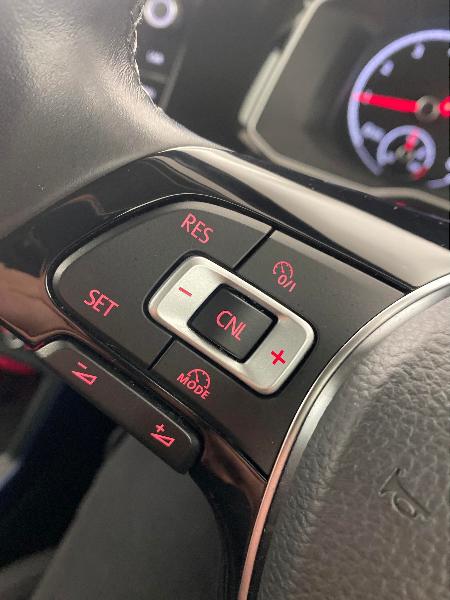 Used Volkswagen Polo 2020 for sale - 76182310: Photo 24
