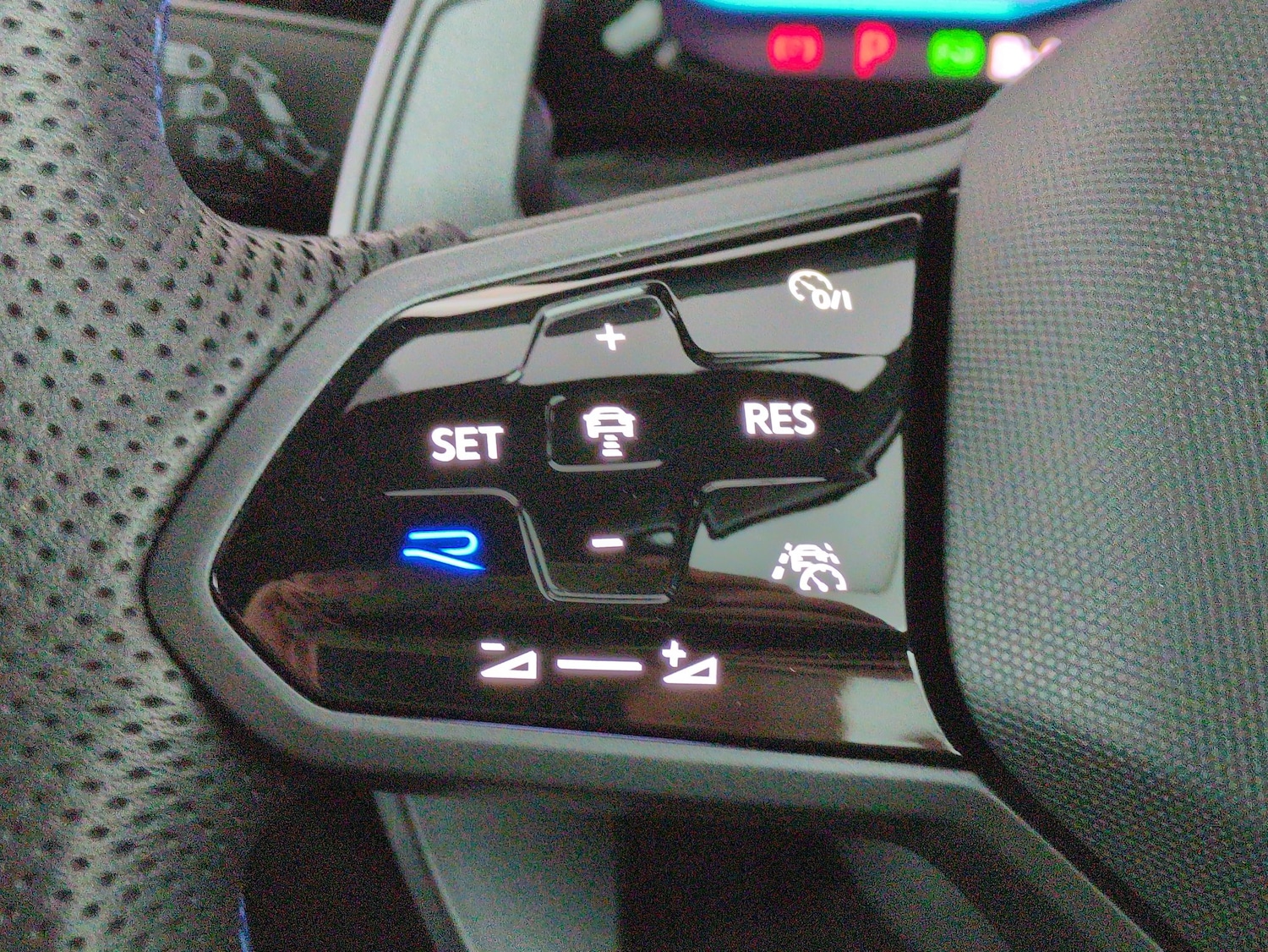 Used Volkswagen Golf 2023 for sale - 77563540: Photo 22