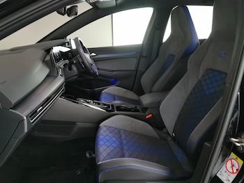 Used Volkswagen Golf 2023 for sale - 77563540: Photo