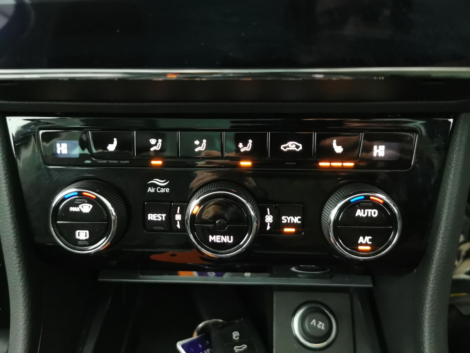 Used Skoda Superb 2022 for sale - 77069647: Photo 17