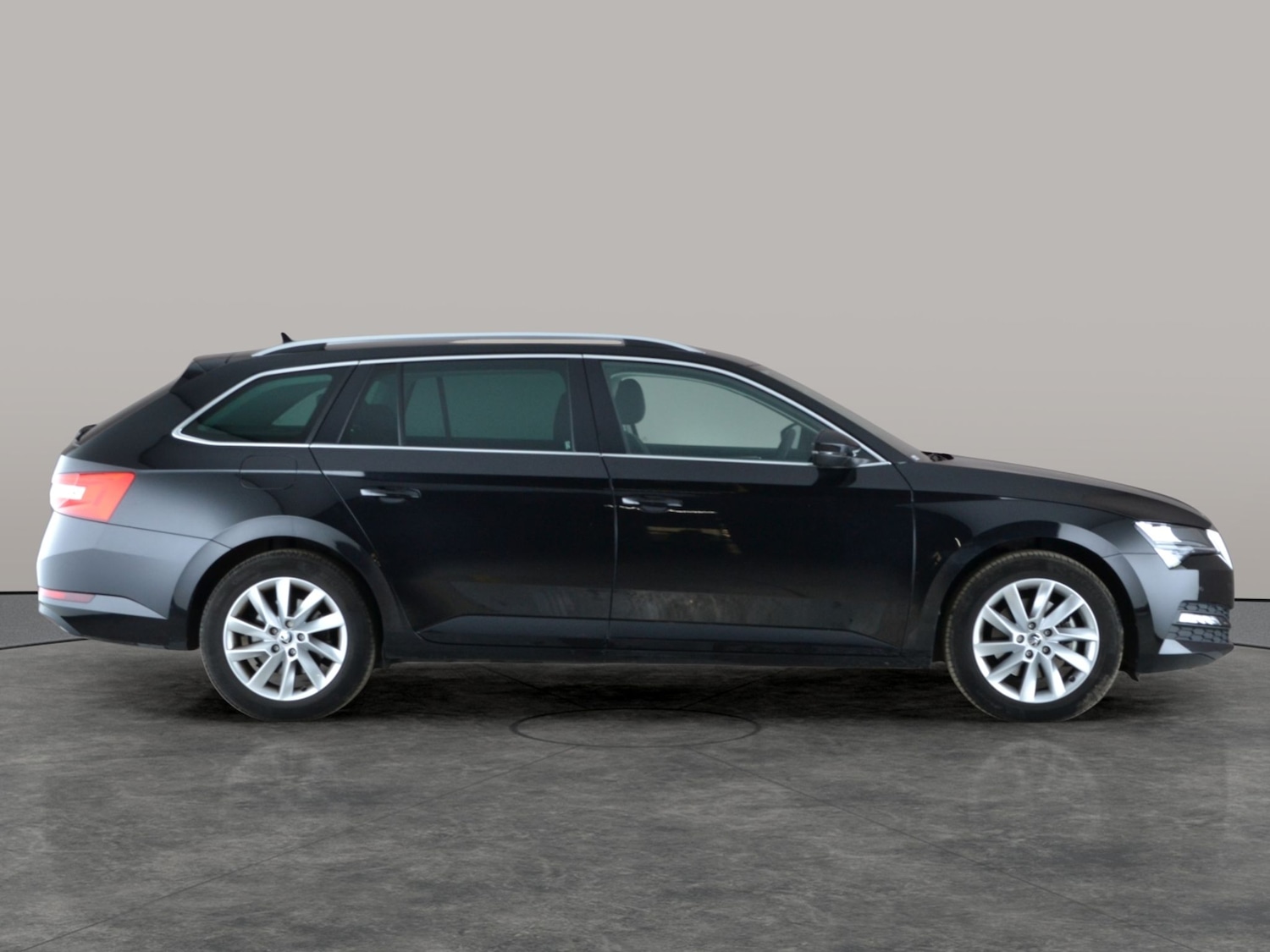 Used Skoda Superb 2022 for sale - 77069647: Photo 9