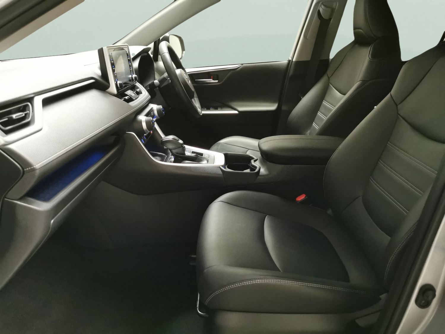 Used Toyota RAV4 2020 for sale - 76413153: Photo 4