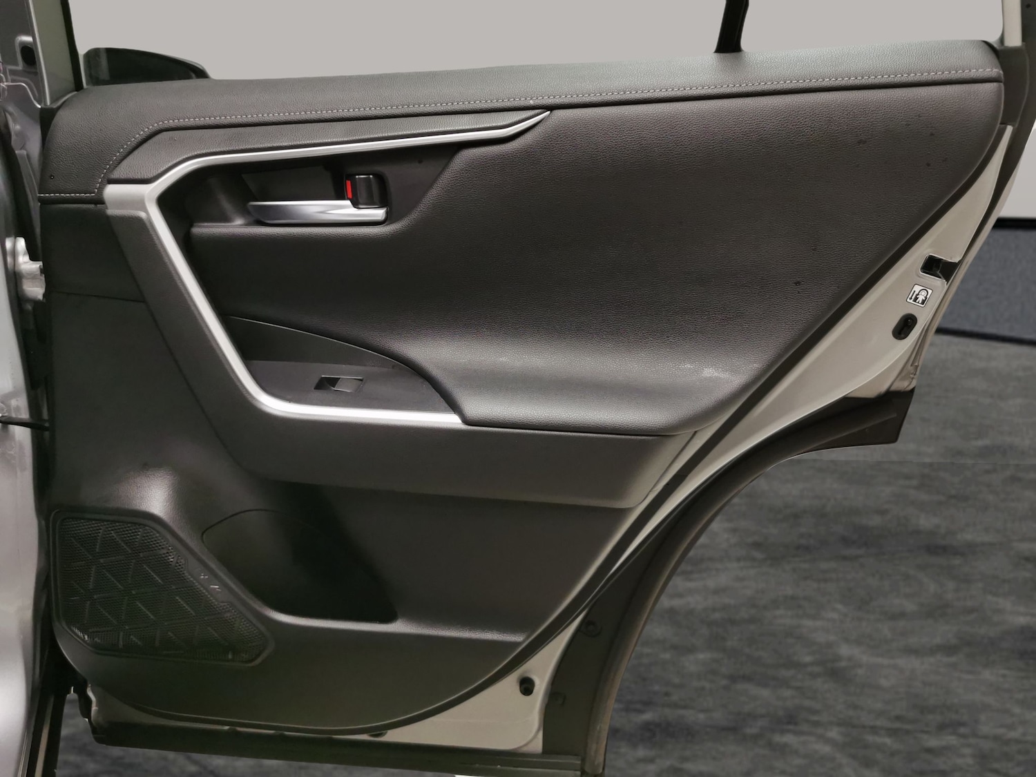 Used Toyota RAV4 2020 for sale - 76413153: Photo 45