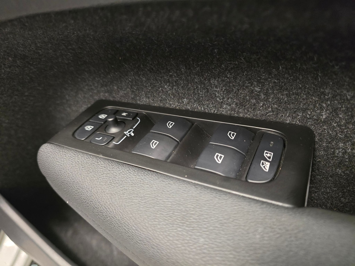 Used Volvo XC40 2021 for sale - 76525973: Photo 17