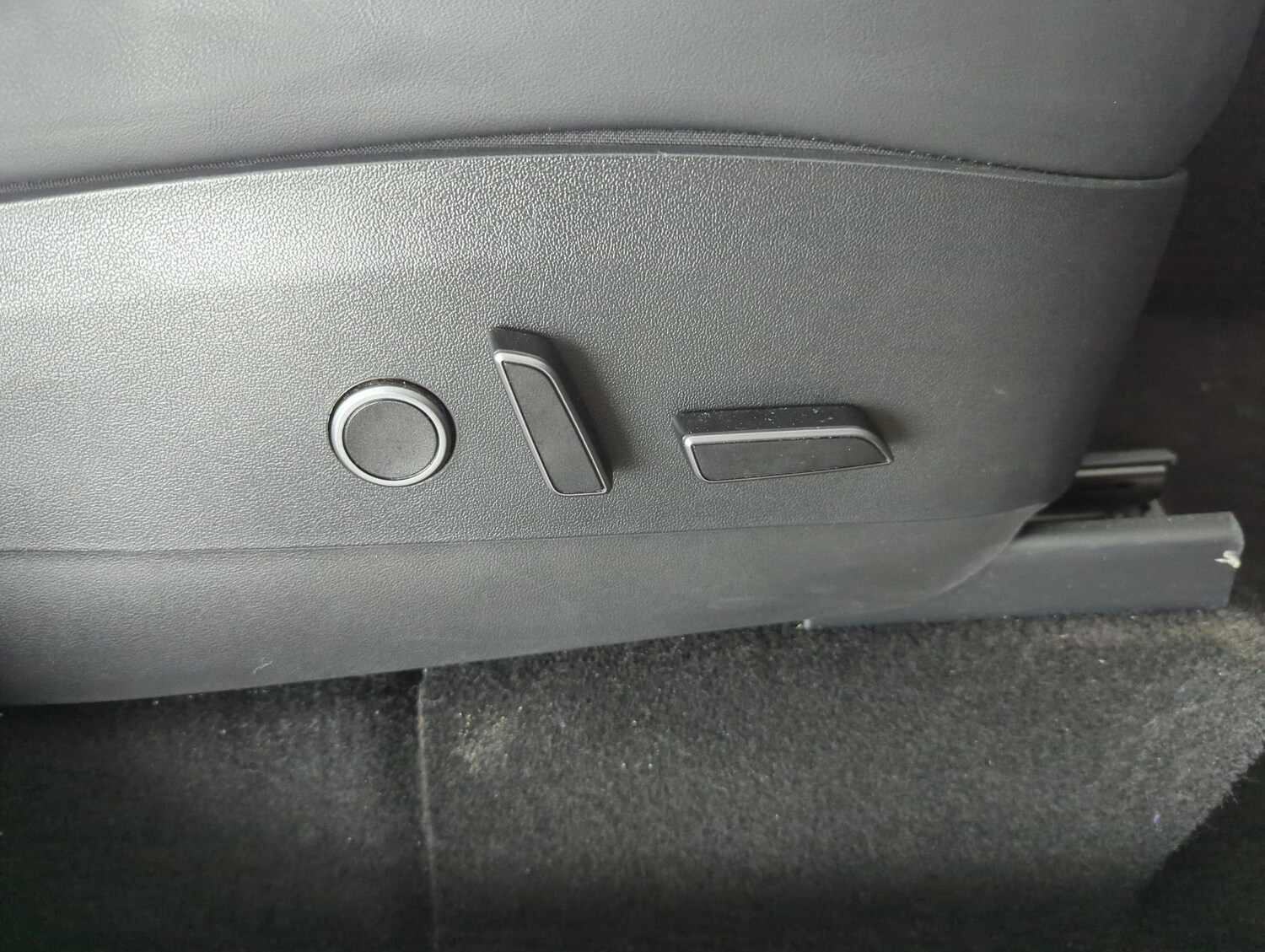 Used Tesla Model Y 2022 for sale - 77347538: Photo 26