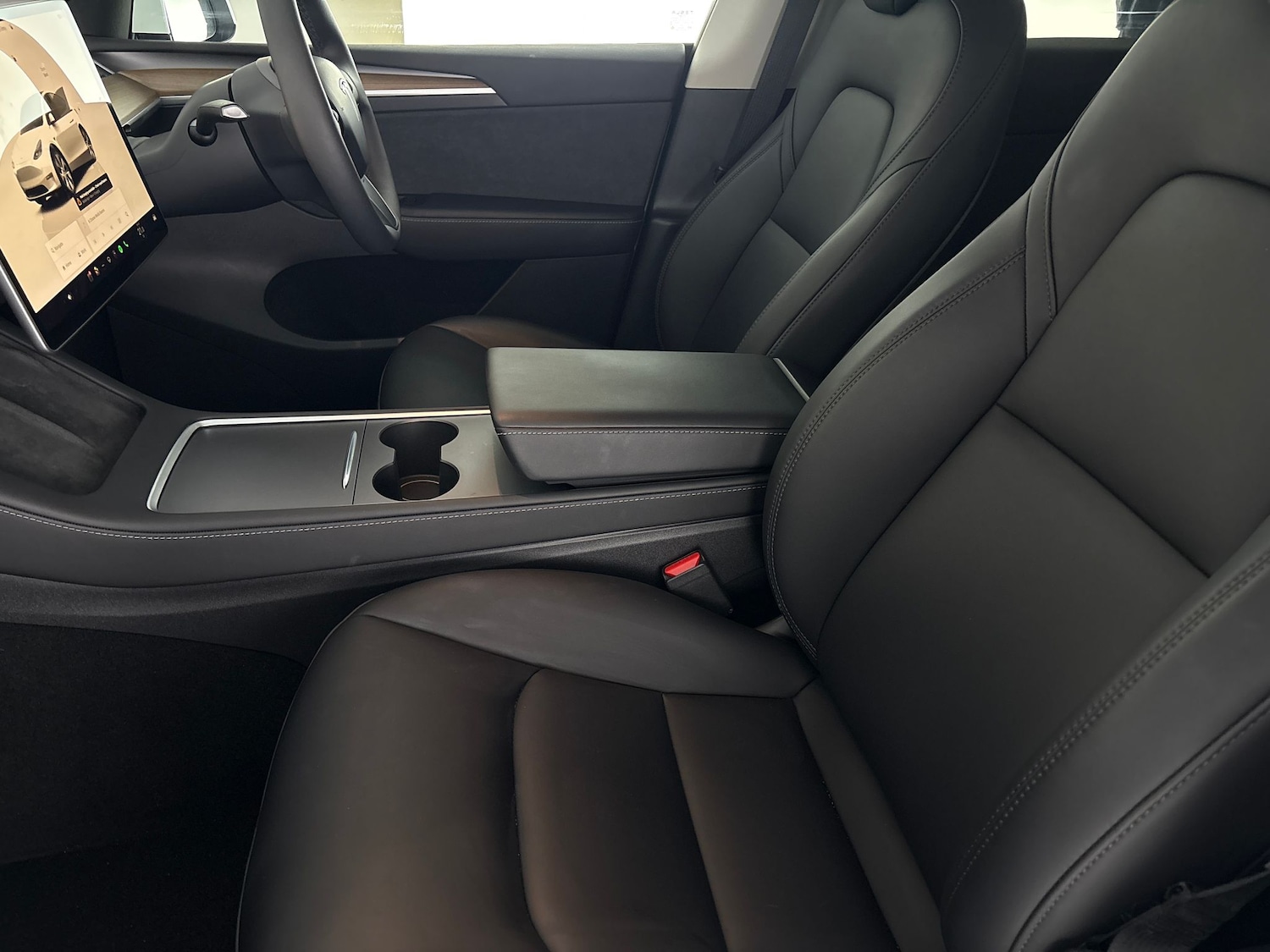 Used Tesla Model Y 2024 for sale - 78123755: Photo 8