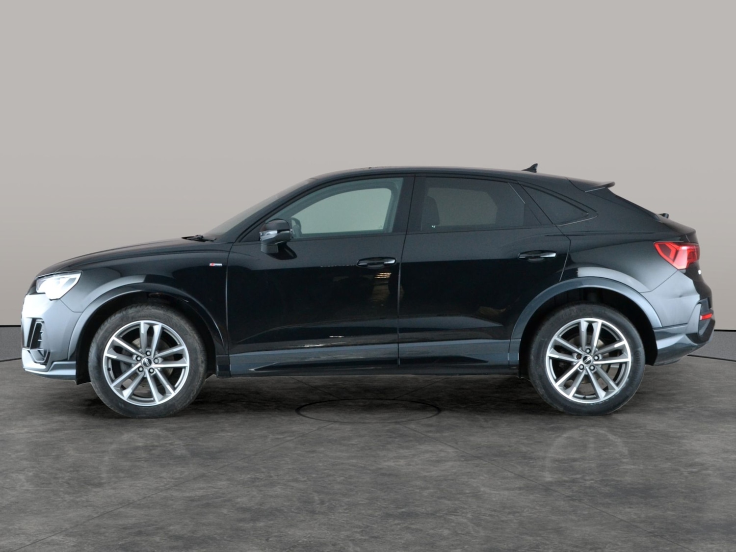 Used Audi Q3 2022 for sale - 76999625: Photo 14
