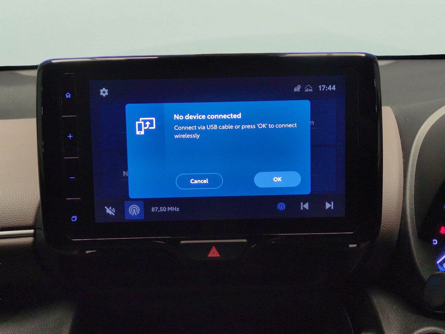 Used Toyota Yaris Cross 2022 for sale - 77638370: Photo 13