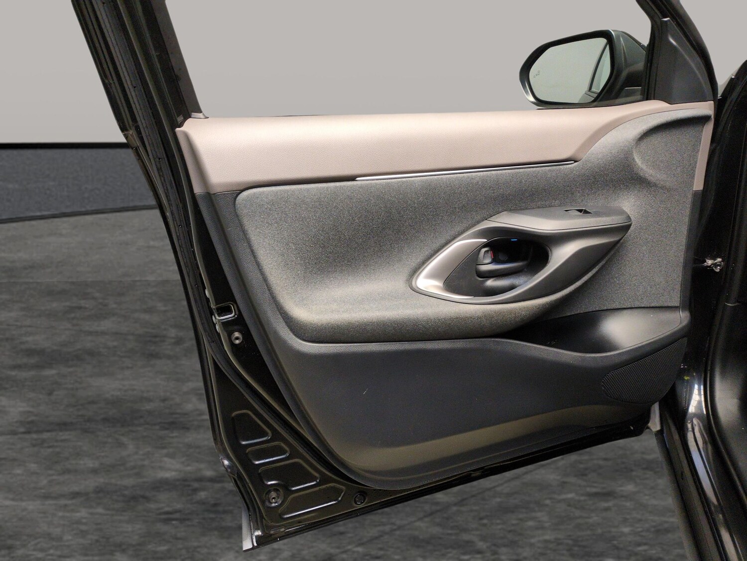 Used Toyota Yaris Cross 2022 for sale - 77638370: Photo 26