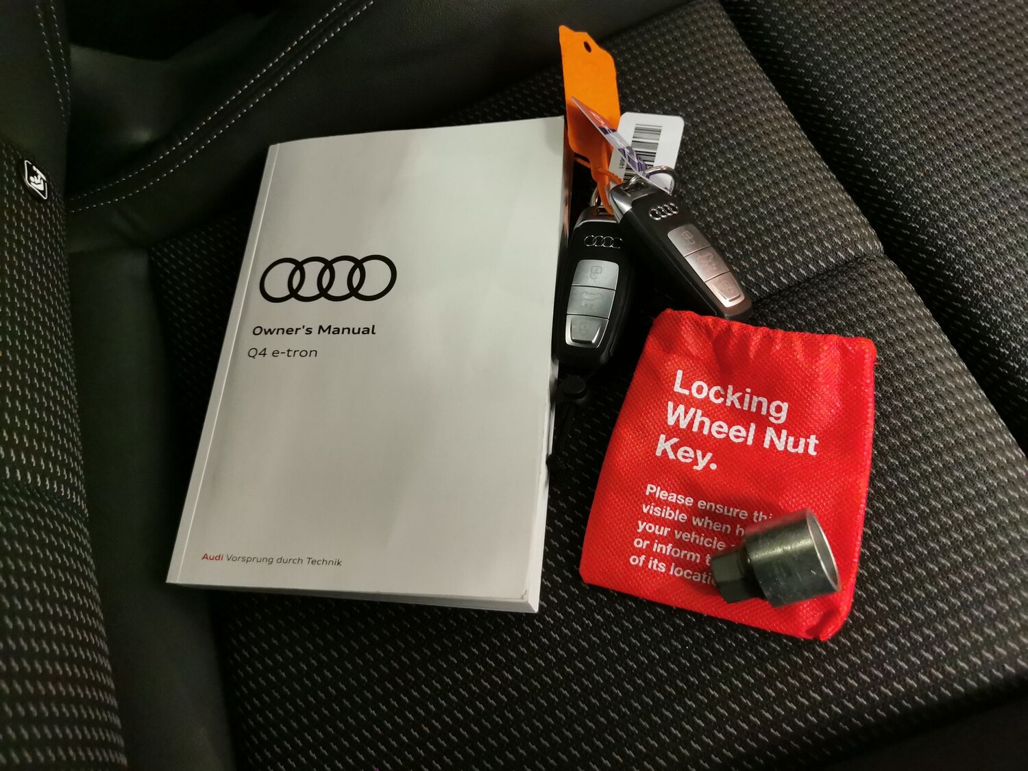 Used Audi Q4 e-tron 2023 for sale - 77472251: Photo 32