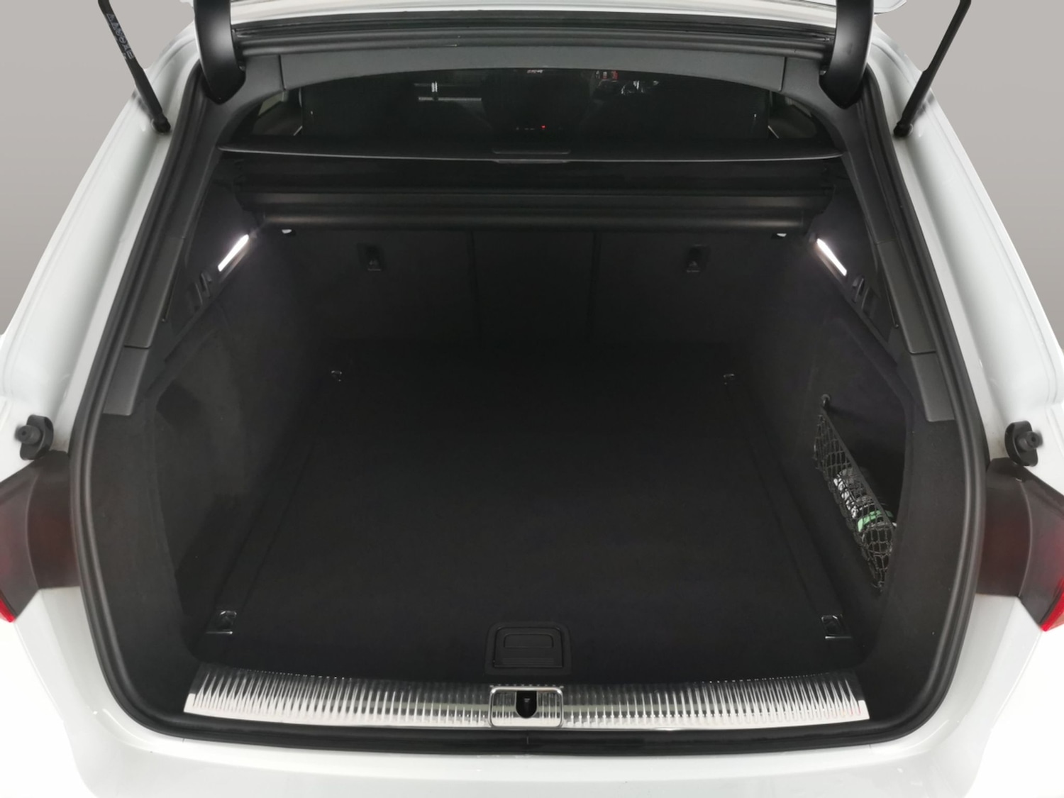 Used Audi A4 2022 for sale - 77428550: Photo 7