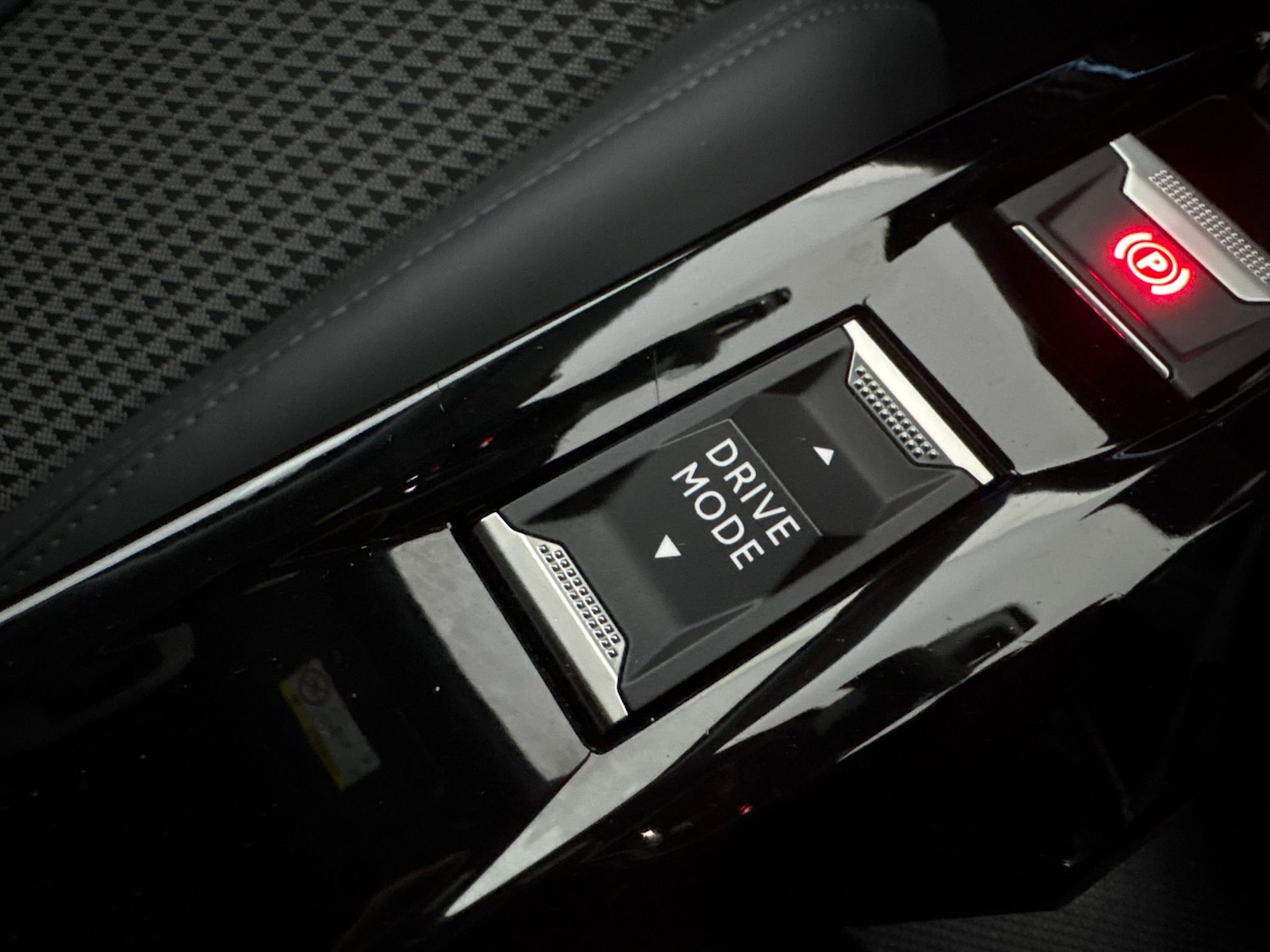 Used Peugeot 2008 2022 for sale - 78067889: Photo 24