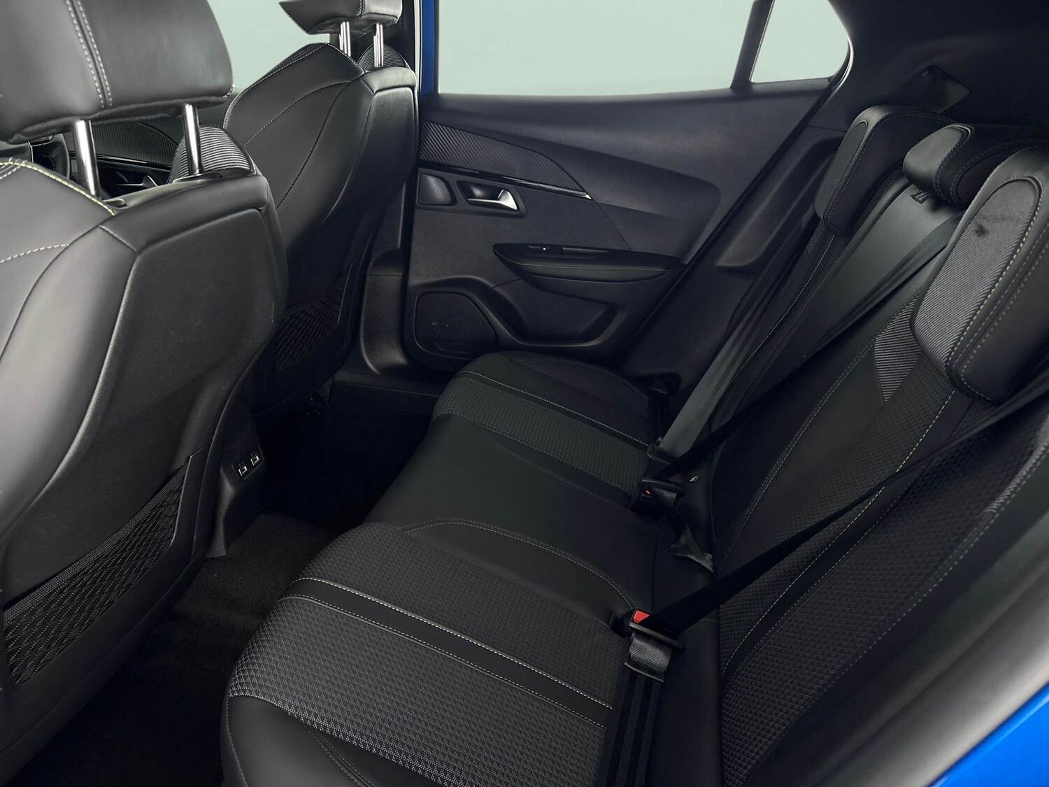 Used Peugeot 2008 2022 for sale - 78067889: Photo 32