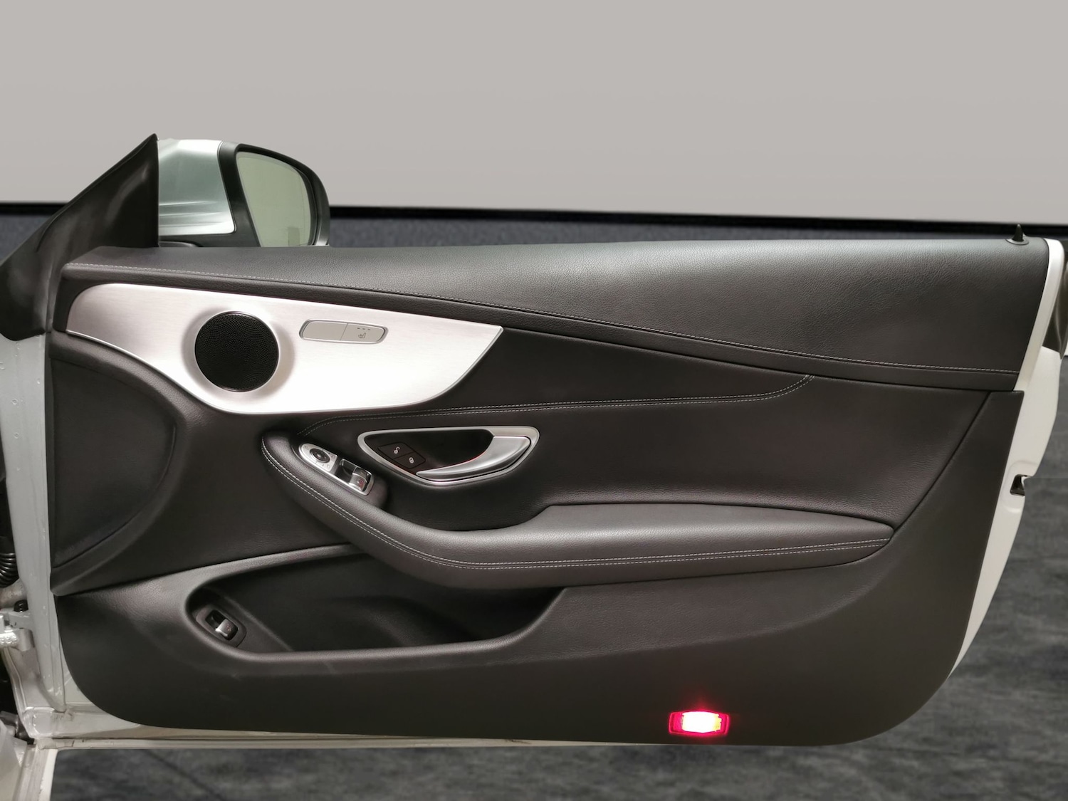 Used Mercedes-Benz C Class 2019 for sale - 76958367: Photo 27