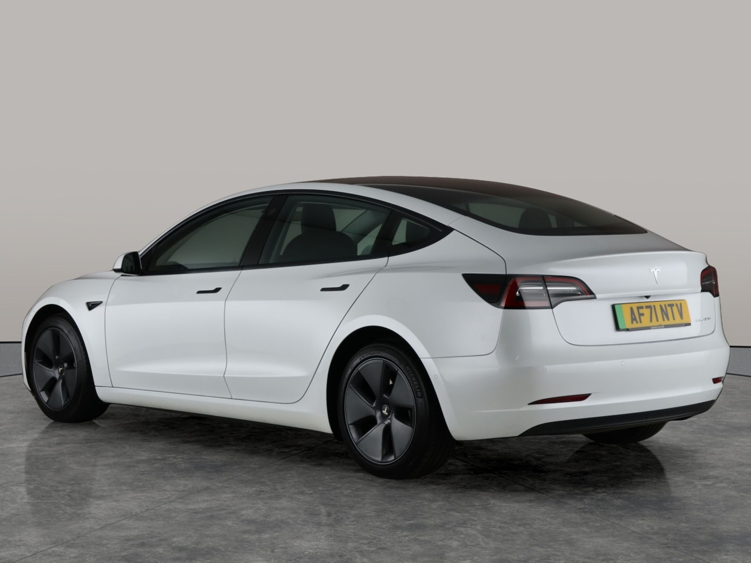 Used Tesla Model 3 2021 for sale - 76162445: Photo 18