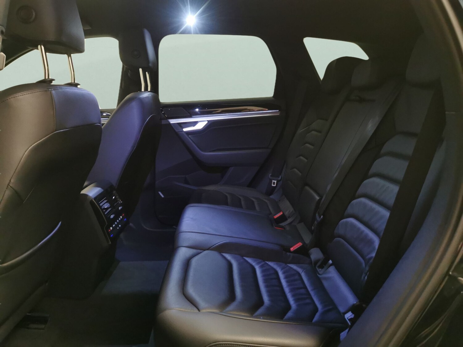 Used Volkswagen Touareg for sale - 78218492: Photo 33